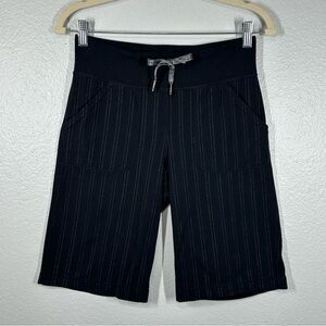 Lululemon Jersey Knit Bermuda Shorts Women's 4 Black Stripe Pull On Pockets‎
